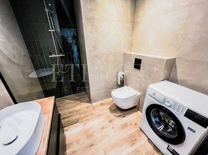 Luksusowy apartament z siłownią i kinem w centrum