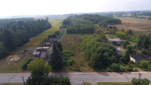Piękna działka w pobliżu jeziora