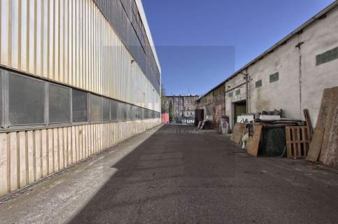 Hala w centrum miasta 150m2