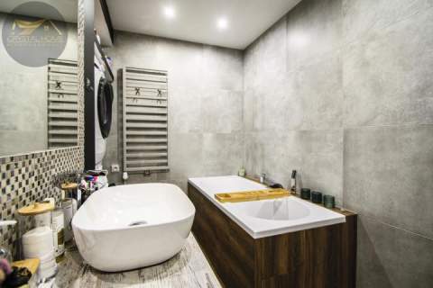2 POKOJE/ 70,6M2/ PARTER