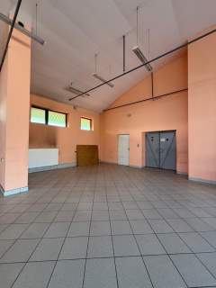 Duży lokal użytkowy w ścisłym centrum