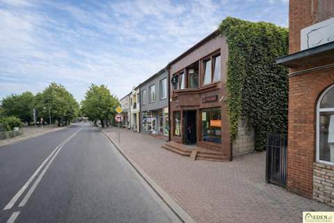 Lokal handlowo-usługowy o powierzchni 240 m2, parter w Łukowie