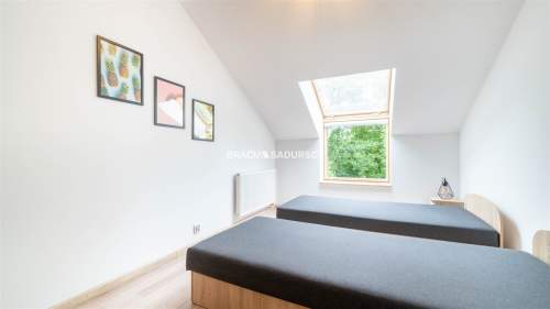 dwupoziomowe ok 80m2, Żabiniec