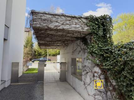 WIDOKOWY APARTAMENT Z PRYWATNYM TARASEM NA DACHU.