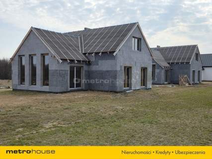 Dom w stanie deweloperskim w malowniczej okolicy