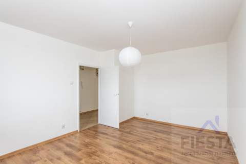Łazarz 2 niezależne pokoje balkon