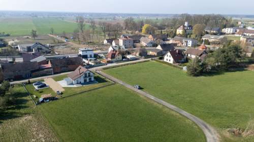 Działka budowlana Wierzbie 893m2