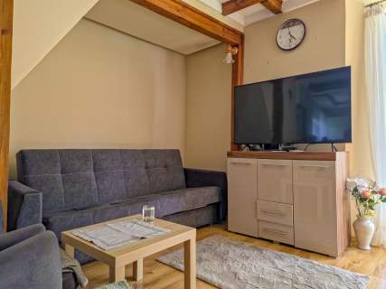 Biznes i mieszkanie w jednym 160m od Jezioraka