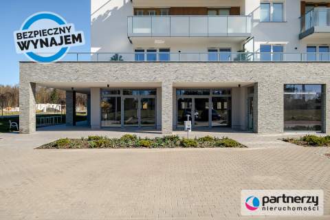 Lokal 83m2. Duże witryny 2 wejscia 