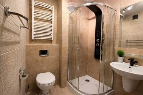 Rodzinny apartament w lesie nad Bałtykiem