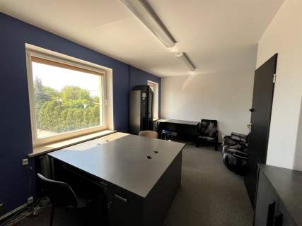 Biuro na sprzedaż, 450 m2, Jędrzejów