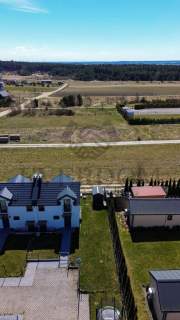 Dwupiętrowy apartament z ogródkiem i m.parkingowym