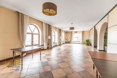 Budynek 795m2 przy S19 na działce 54ha - Kraśnik