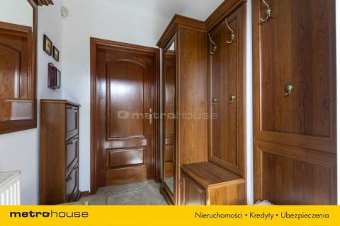 Elegancki Dom Wolnostojący Komfort, Styl