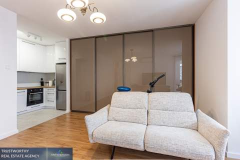 2-pokoje w BDB stanie Balkon i garaż podziemny