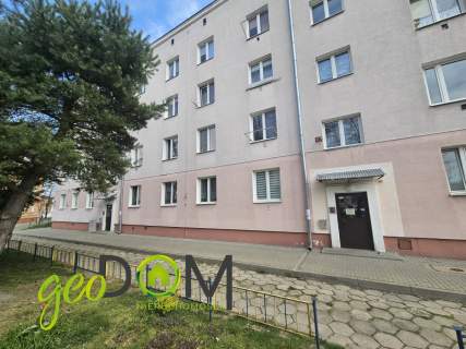 Dwupokojowe mieszkanie w bloku przy ul. Kunickiego
