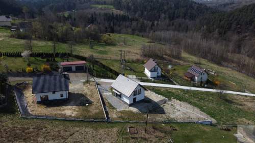 Nowy dom koło Zalewu Dobczyckiego