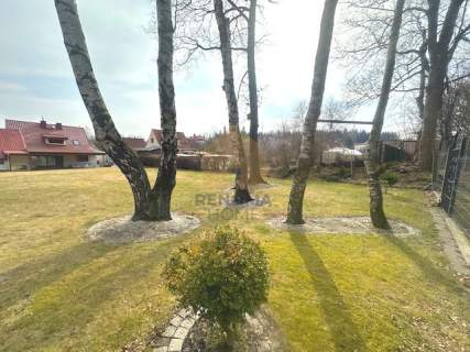 Urokliwy dom z pięknym ogrodem i sauną