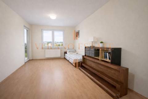 Przestronne 2 pokoje 44 m loggia garaż