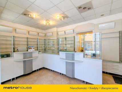 Przestronny lokal w centrum Karlina.