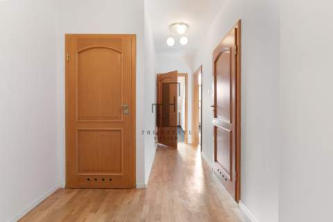 Słoneczny apartament Przy Parku szczęśliwickim.