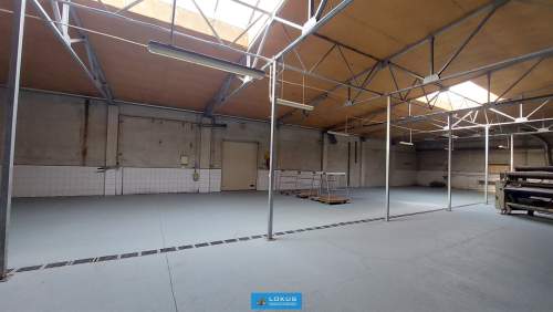 Magazyn Hala produkcja biuro plac TIR 2 bramy