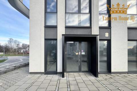 Na wynajem lokal parterowy usługowo-handlowy 64m2 Ursus Niedźwiadek