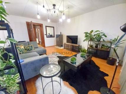 Dwupokojowe mieszkanie , IV piętro, kamienica 64m2