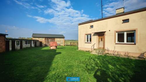 Urokliwe siedlisko 2,74 ha z domem   Konstantynów