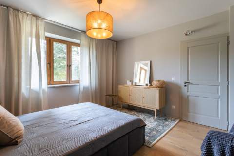 DOM 3 PIĘTRA - 230 M2 - DZIAŁKA 12 ARÓW - ZARZYCE