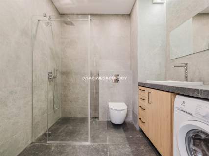 2 POK OK 35,4 M2 BLISKO CENTRUM Z DUŻYM BALKONEM