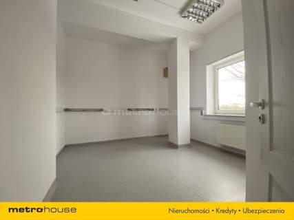 Hala 800 m2 z biurami, placem i mocą 100 kW