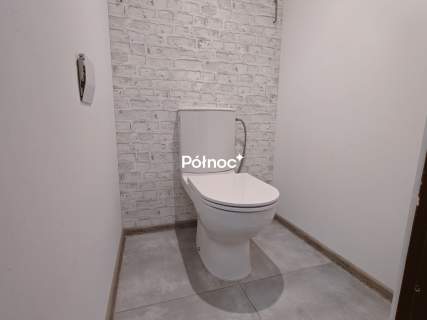 Bezczynszowe 69 m poddasze i piwnice