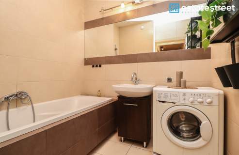 2-pok. mieszkanie z oddzielną kuchnią-Ruczaj