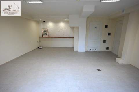 Pawilon handlowy główna ulica Osowa Góra 40 m2
