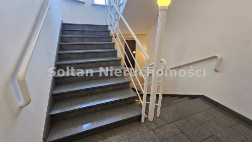 Dom Biuro Parking Magazyn