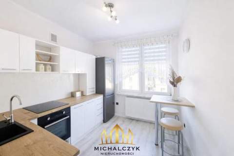 Stare Miasto 38,3 m2 balkon po remoncie