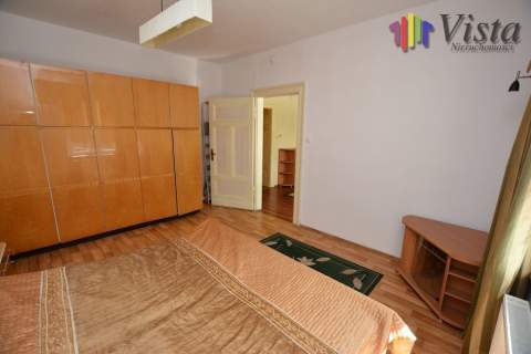 Bezczynszowe, 3 pokoje, ogródrek, garaż