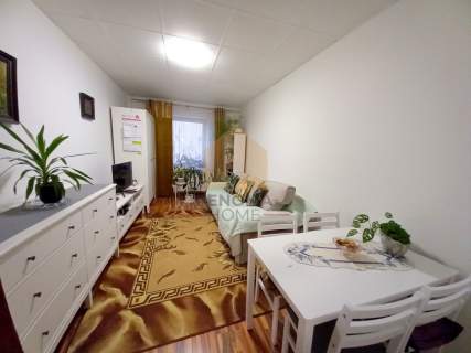 Dwupokojowe mieszkanie , IV piętro, kamienica 64m2