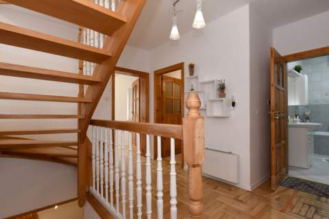Ostoja / Dwupoziomowy apartament, balkon, ogródek