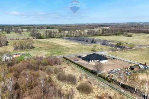 Działka 13 400 m2 z warunkami zabudowy