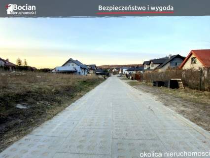 Płaska, uzbrojona świetnie zlokalizowana działka