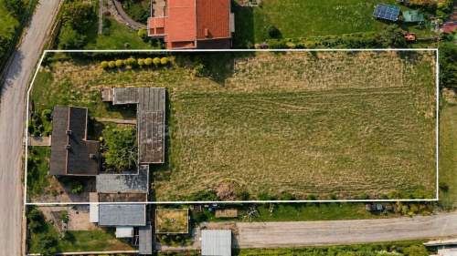 Na sprzedaż działka 2200m2 z domem, Skierniewice