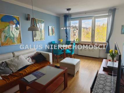 Centrum C Blok Tech Francuska