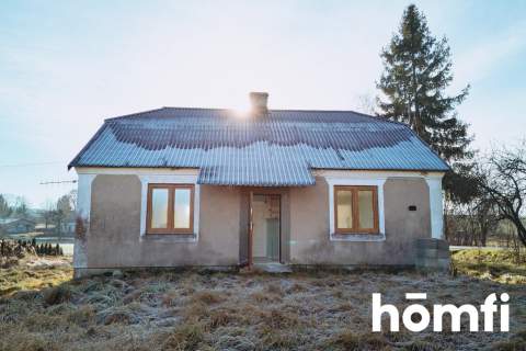 Urokliwy dom na wsi nieopodal Skierbieszowa