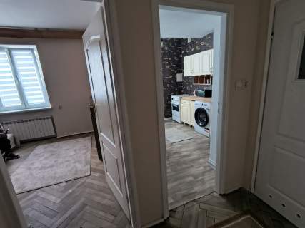 KAWALERKA W CENTRUM POMIĘDZY POLITECHNIKĄ A PL KONSTYTUCJI
