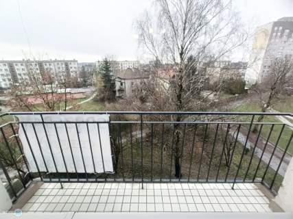 Kawalerka z dużym balkonem i windą