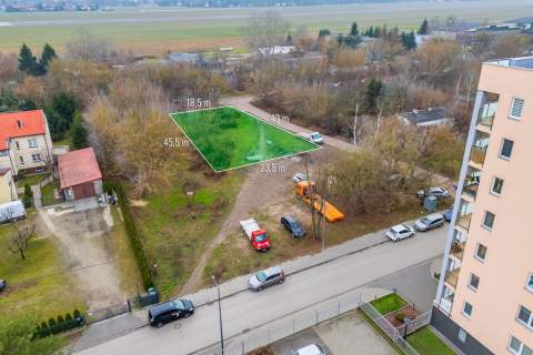 Działka z WZ róg Księżycowej i Melioracyjnej