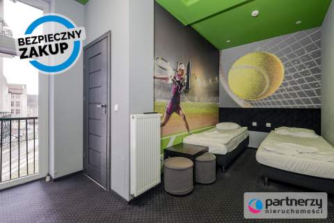 Działający, 11-pokojowy hostel w centrum miasta 