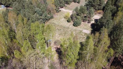 Działka 3117 m2 pośród drzew w Kowali gm. Puławy.